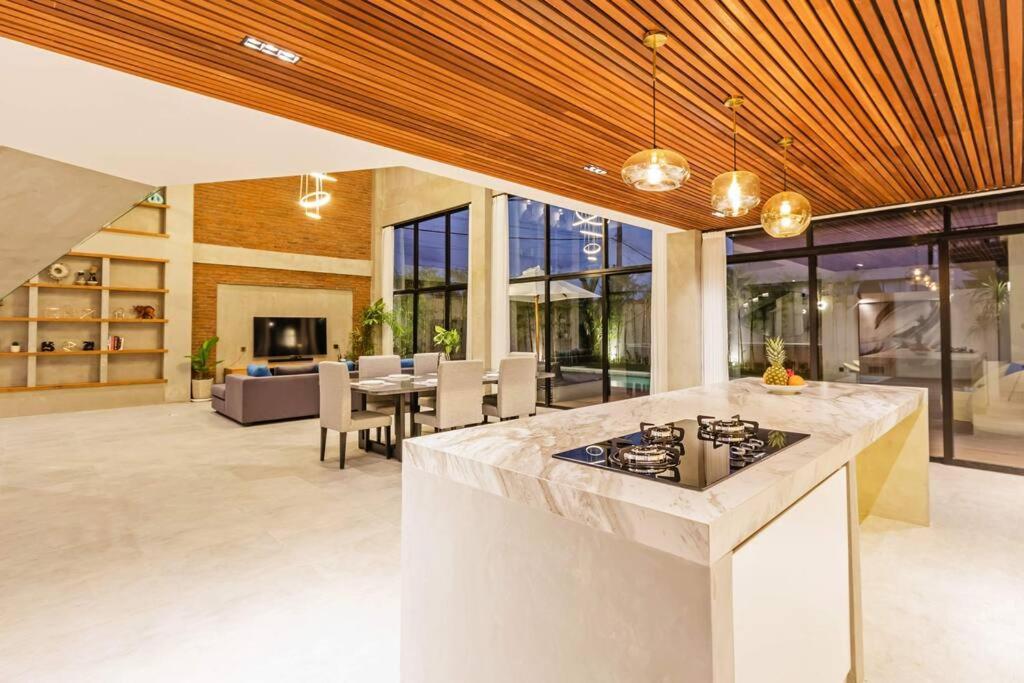 Manresa Villa Bali 4 坎古 外观 照片