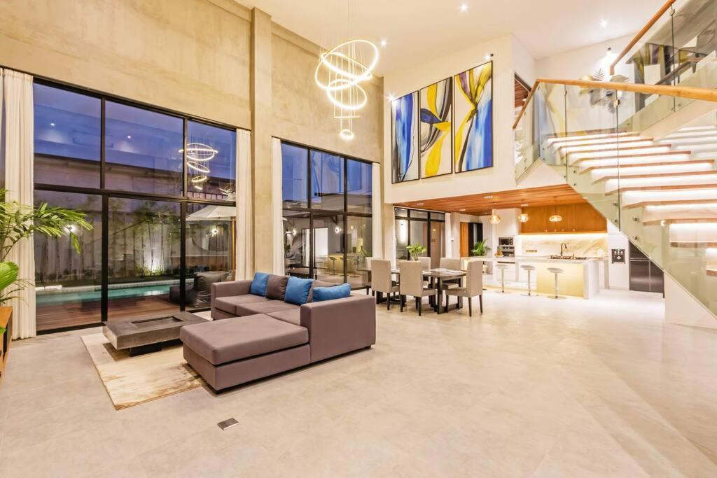 Manresa Villa Bali 4 坎古 外观 照片